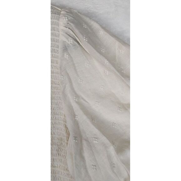 Old Navy Women's Size XL Smocked Embroidered Long Sleeve V-Neck Blouse Cream NWT - Picture 6 of 8